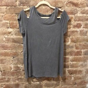 Grey open-shoulder loose fit tshirt